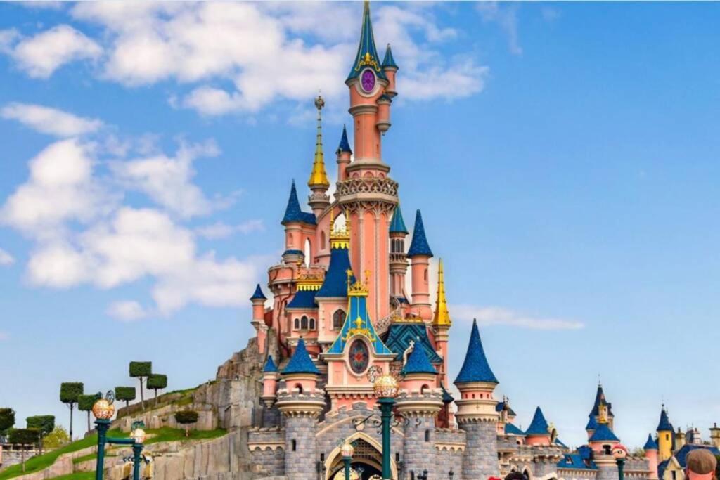 Disneyland Paris New Studio Suite Design Байи-Роменвилье Экстерьер фото